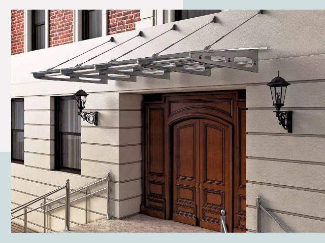 Металлические козырьки от 611 руб. в Старой Руссе